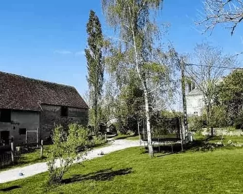 Terrasse ou ouverture sur la nature depuis la Suite Familiale