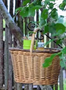 petit-déjeuner au pied de la cabane