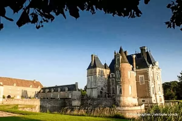 Château de la Bussière vue de l'extérieur