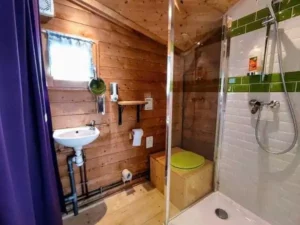 salle de bains de la cabane sur l'eau