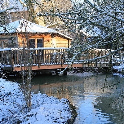 cabane sur l'eau