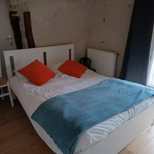 Hébergement familial Le Logis dans un domaine écologique en Puisaye