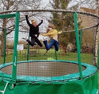 trampoline pour les enfants, des vacances, pour un transfert ou séjour adapté