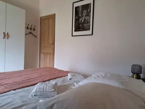 chambre parents du de Family Ecolodge Puisaye, ouvert toute l'année