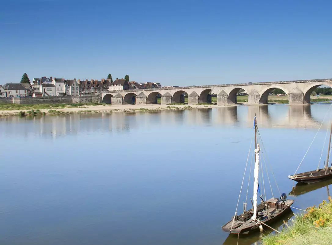petit bateau le long de la Loire