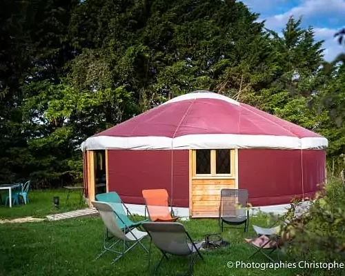 la yourte à la mongole de Family Ecolodge, vue de l'extérieur